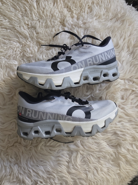 On Running Shoes - On Cloudmonster Hyper Athletic Shoes White & Black US 8.5